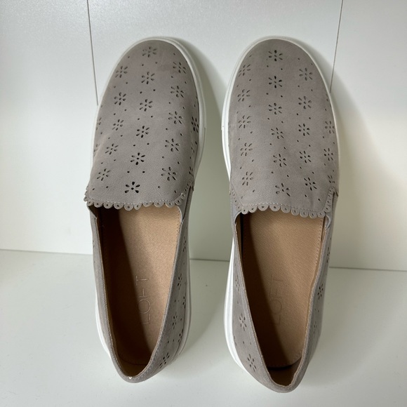 NWOT LOFT Slip on Sneaker Shoe - Picture 2 of 4